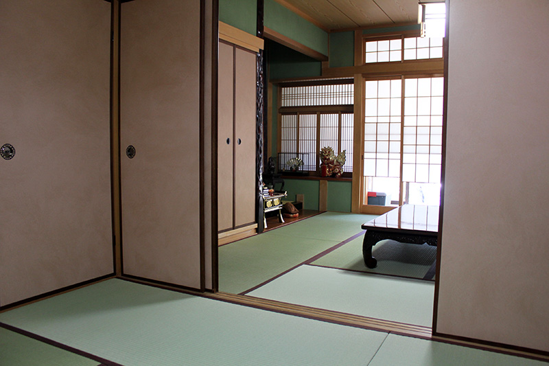 床の間と書院のある和室