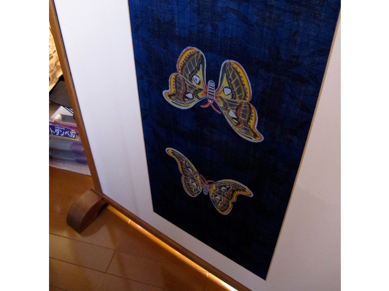 琉球紅型染めの衝立