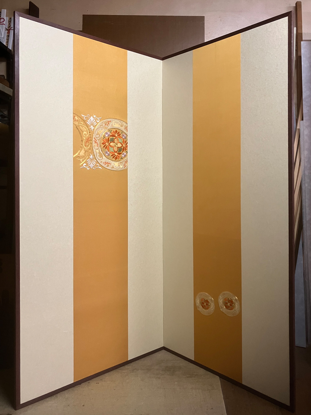 帯を張り込んだ屏風