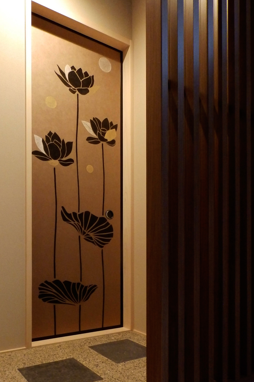 町家ふすま「ロータス」