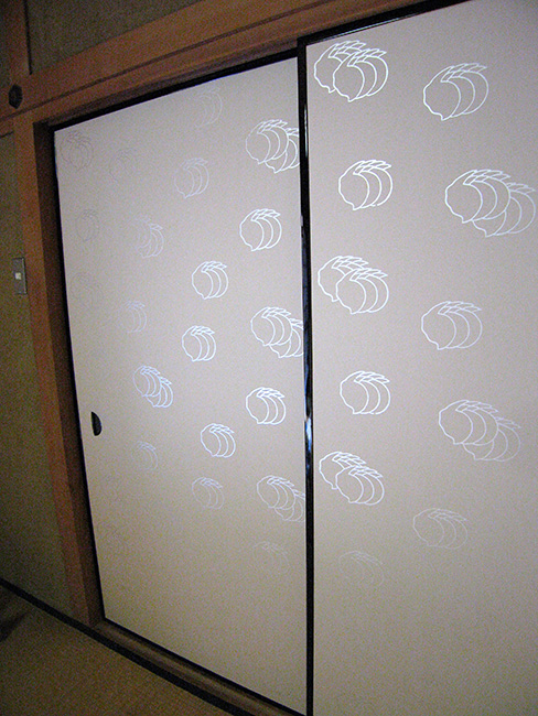 京町家の京からかみ 「向うむき兎」