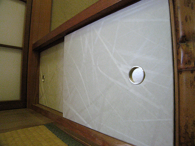 本鳥の子「交煌線」の襖