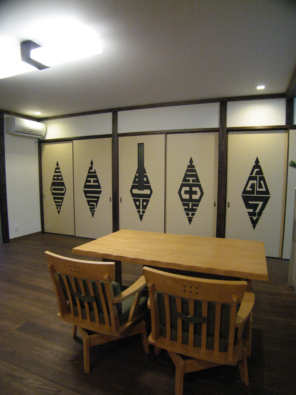 チベット梵字の戸襖