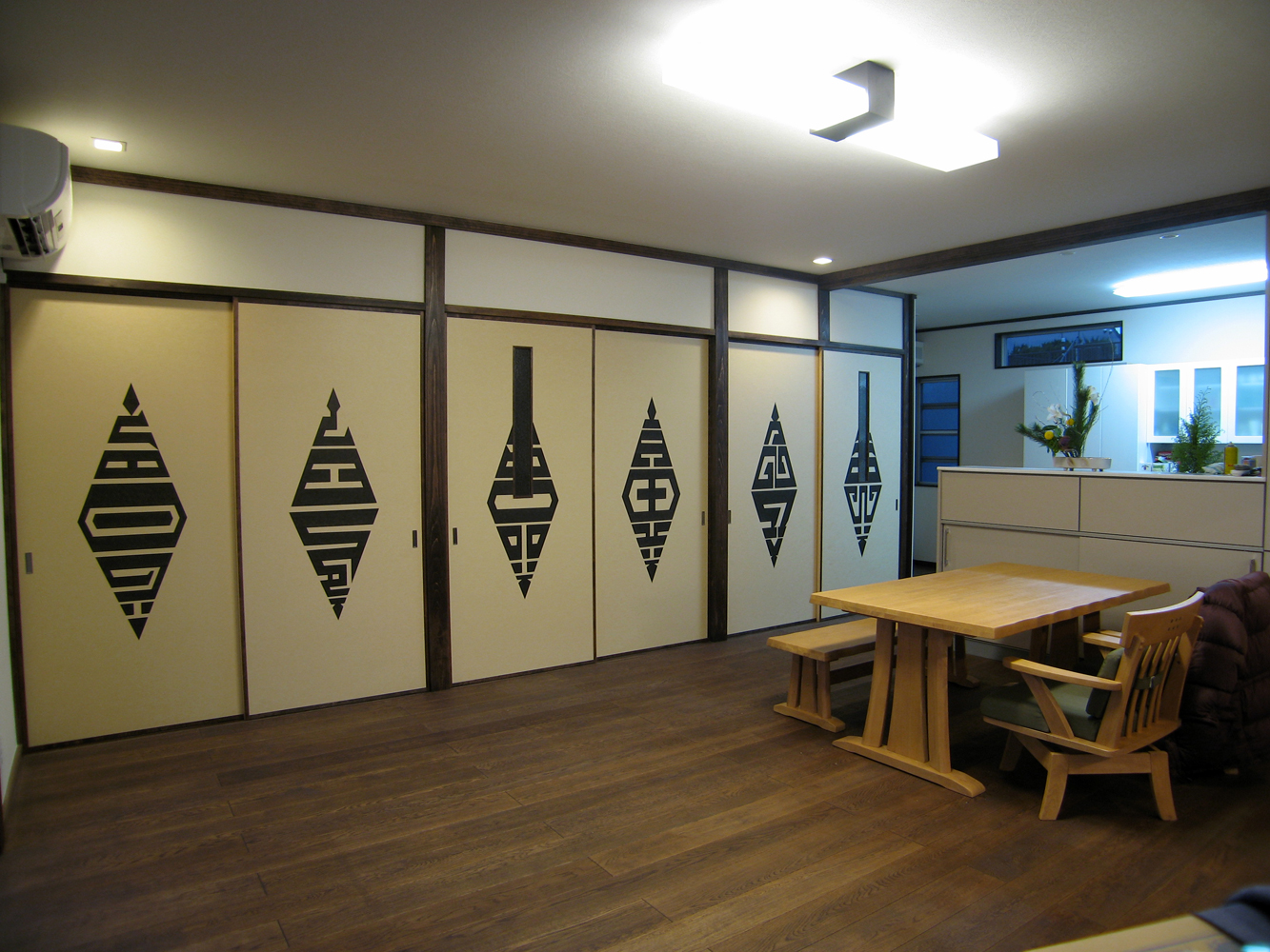 チベット梵字柄の戸襖