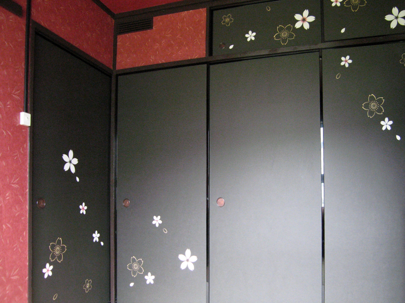 変形花丸と桜袖柄襖