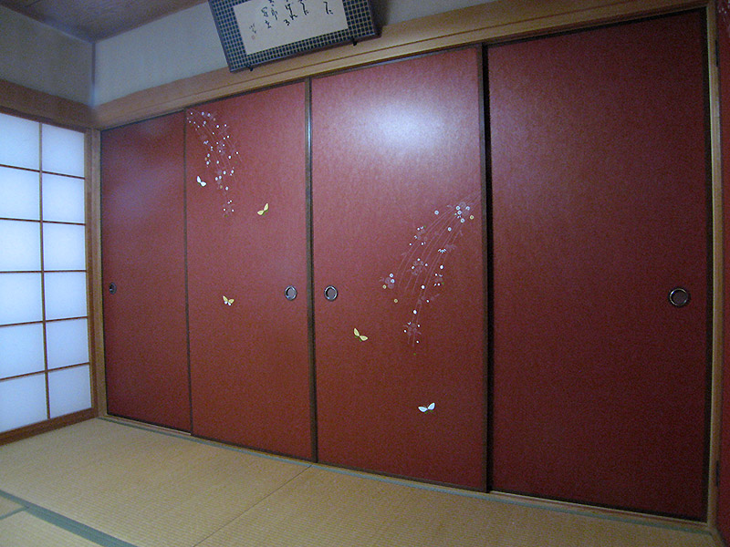 黒い障子紙と伊勢型紙