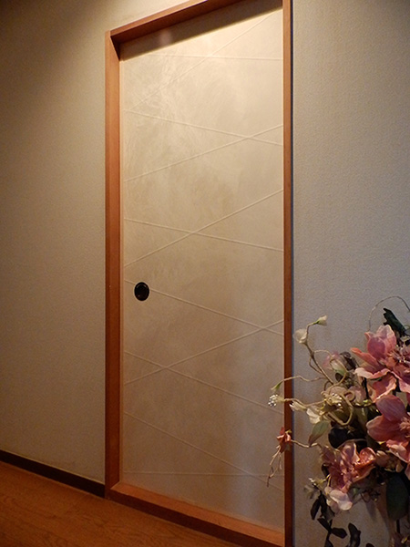 おしゃれな白い襖