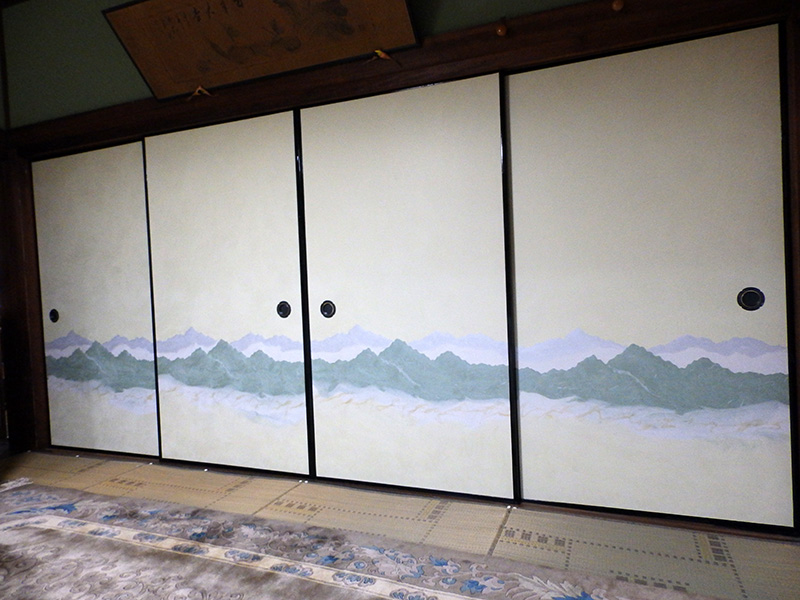 手漉きふすま紙「山並」の襖