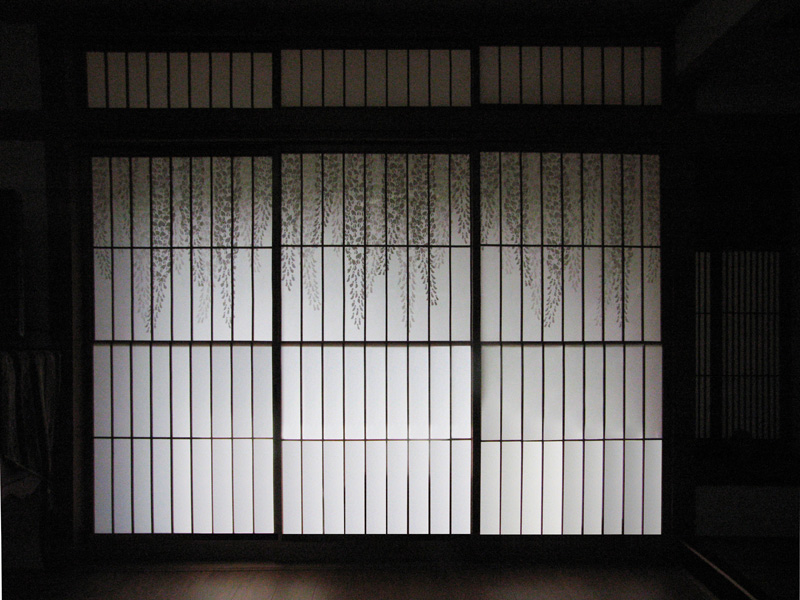 藤柄ふすまと障子