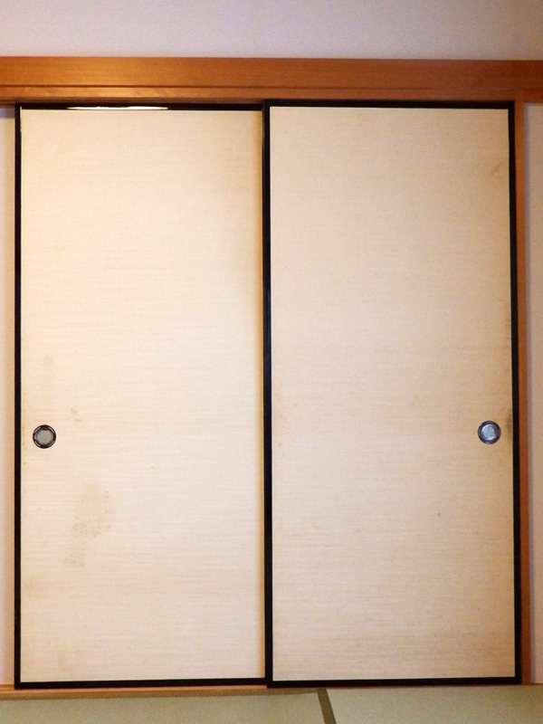 赤柿渋のふすま